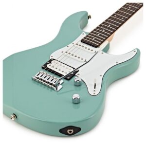 купити Електрогітара Yamaha Pacifica 112V Sonic Blue